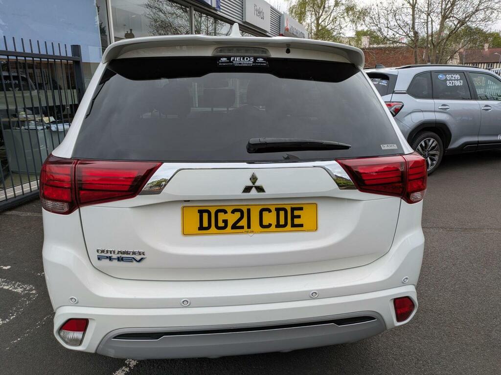 Mitsubishi Outlander Suv 2.4H Twinmotor 13.8Kwh Dynamic Safety Cvt 4Wd DG21CDE White #5
