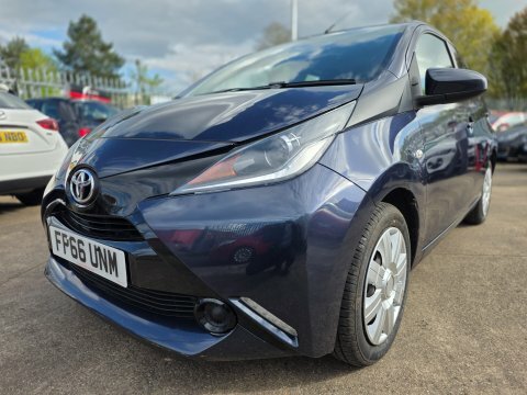 Toyota Aygo Vvt-i X-play FP66UNM Blue #2