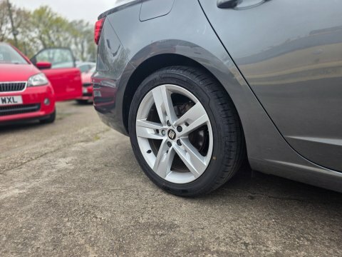 Seat Leon Tsi Fr Technology YG18MRL Grey #4