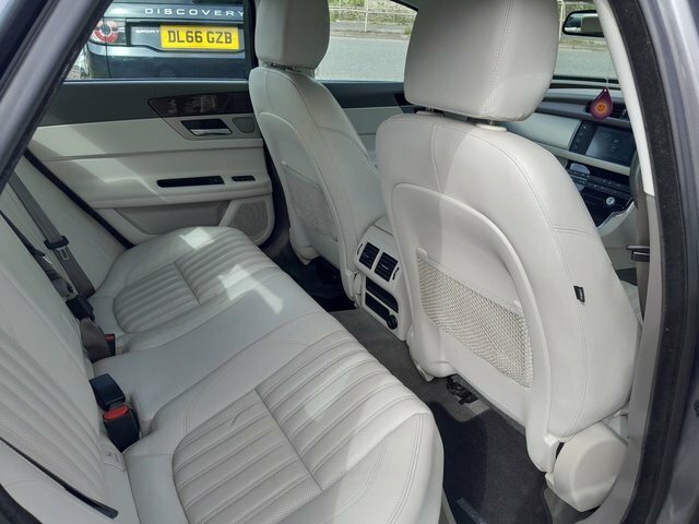 Jaguar XF 2016 2.0D Portfolio Saloon Euro Grey #6