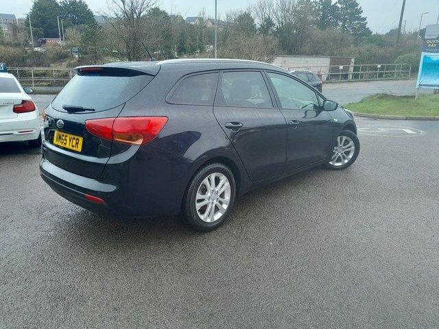 Kia Ceed 2016 1.4 Sr7 Sportswagon Euro 5 Black #4