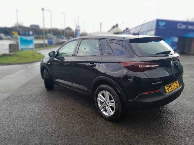 Vauxhall Grandland X 2018 1.2 Turbo Se Suv Euro 6 S OY67LZP Black #3