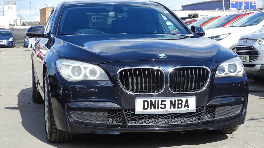 BMW 7 Series Saloon 3.0 730D M Sport Exclusive Saloon 201515 DN15NBA Black #2