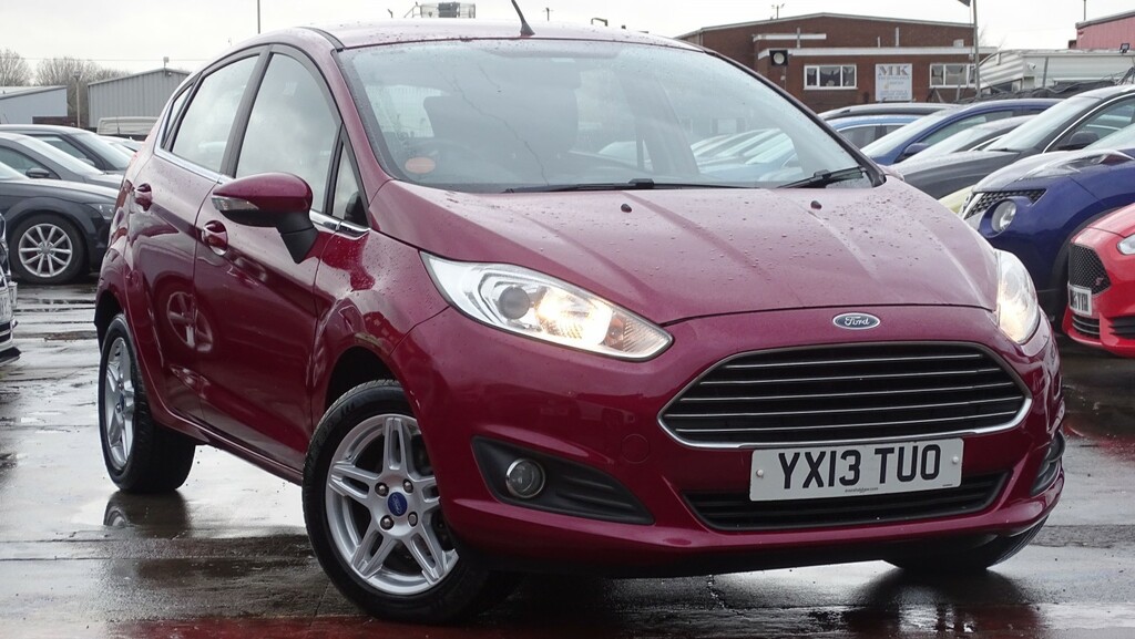 Ford Fiesta Hatchback 1.0 Zetec 201313 YX13TUO Red