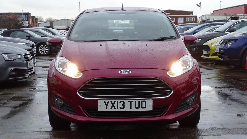 Ford Fiesta Hatchback 1.0 Zetec 201313 YX13TUO Red #5