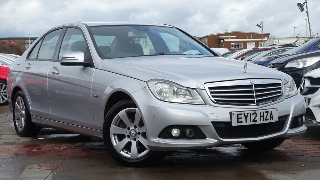 Mercedes-Benz C Class Saloon 2.1 C220 Cdi Blueefficiency Se Edition 125 Silver