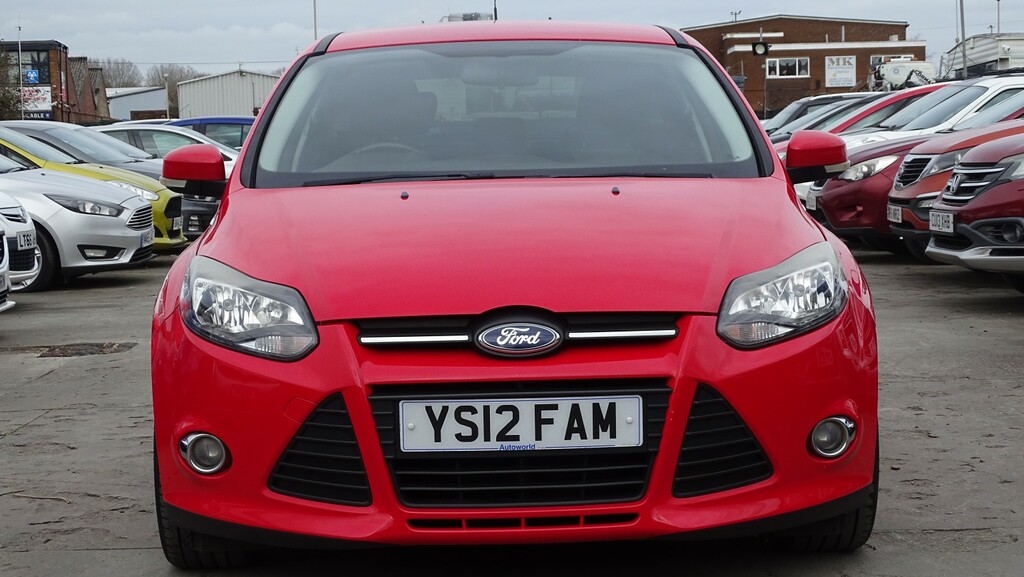 Ford Focus Hatchback 1.0 T Ecoboost Zetec 201212 YS12FAM Red #5