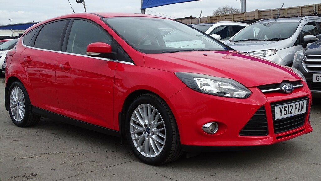 Ford Focus Hatchback 1.0 T Ecoboost Zetec 201212 YS12FAM Red #4