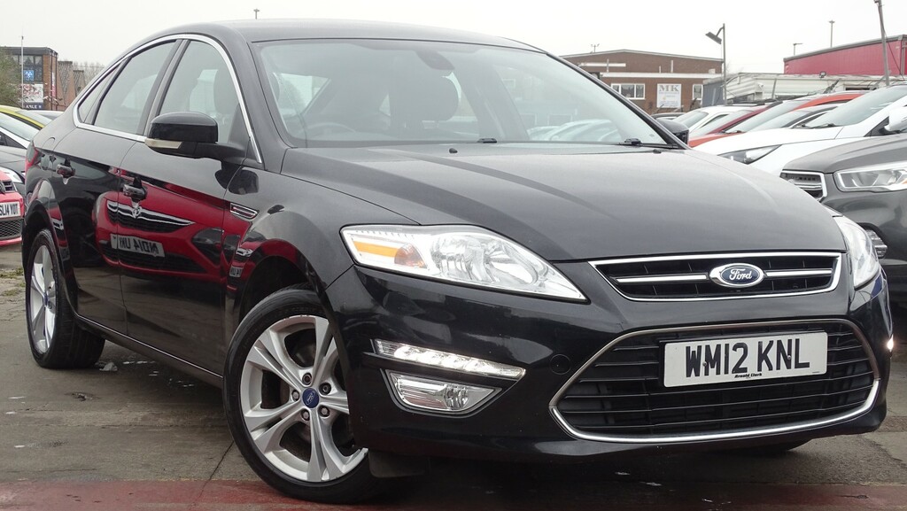 Ford Mondeo Hatchback 2.0 Tdci Titanium 201212 Black