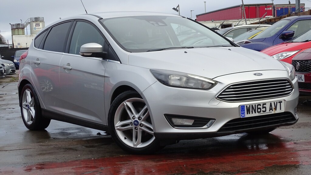 Ford Focus Hatchback 1.5 Tdci Titanium 201565 WN65AVT Silver #2