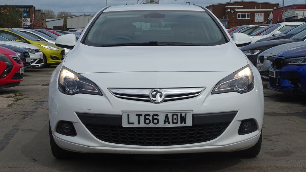 Vauxhall Astra GTC Coupe 1.6 Cdti Ecoflex Sri 201666 White #5