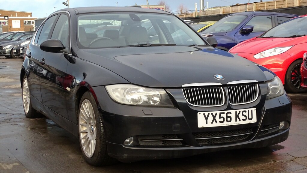 BMW 3 Series Saloon 3.0 330D Se Saloon 200656 Black
