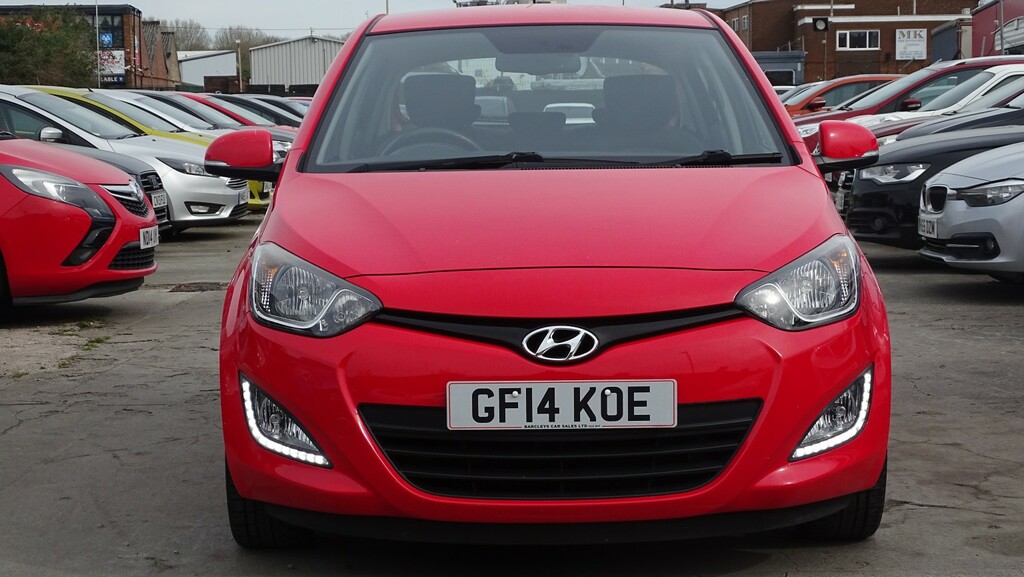 Hyundai I20 Hatchback 1.4 Style 201414 Red #5