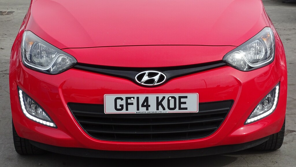 Hyundai I20 Hatchback 1.4 Style 201414 Red #6