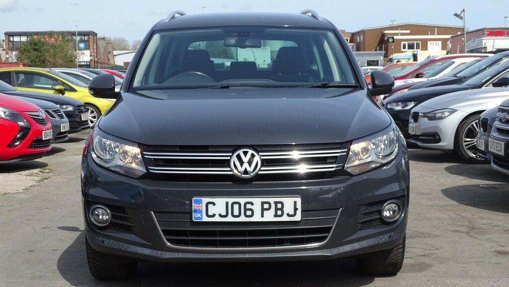 Volkswagen Tiguan Suv 2.0 Tdi Bluemotion Tech Match Edition 201616 CJ06PBJ Grey #5