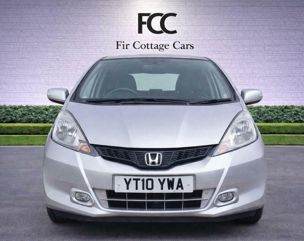 Honda Jazz Hatchback 1.4 I-vtec Ex I Shift Euro 4 20101 Silver #2