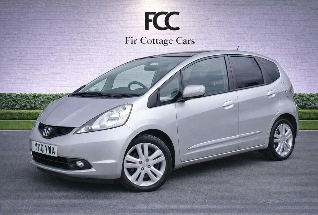 Honda Jazz Hatchback 1.4 I-vtec Ex I Shift Euro 4 20101 Silver