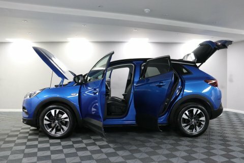 Vauxhall Grandland X 2018 68 Sport DY68ZSJ Blue #5