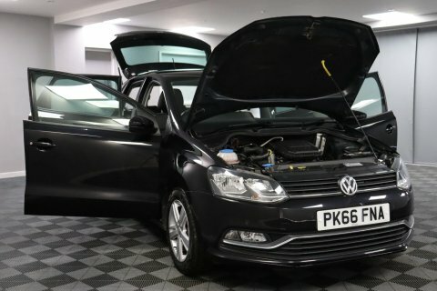 Volkswagen Polo 2016 66 Match PK66FNA Black #2