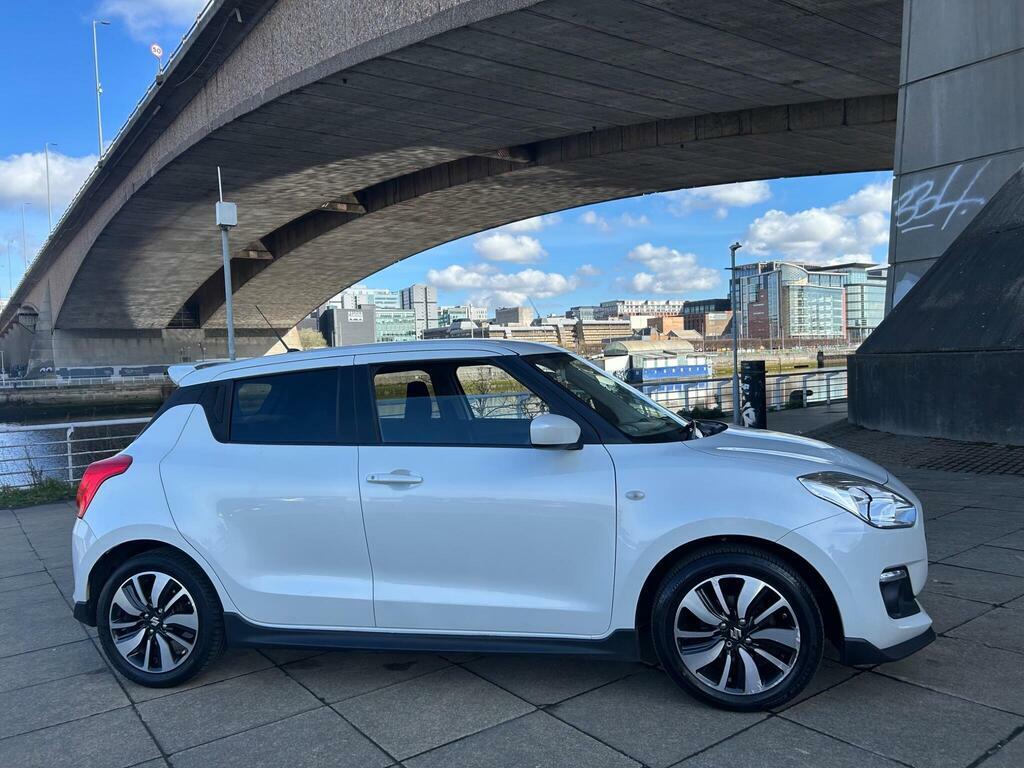 Suzuki Swift 1.2 Dualjet Attitude Euro 6 S S White