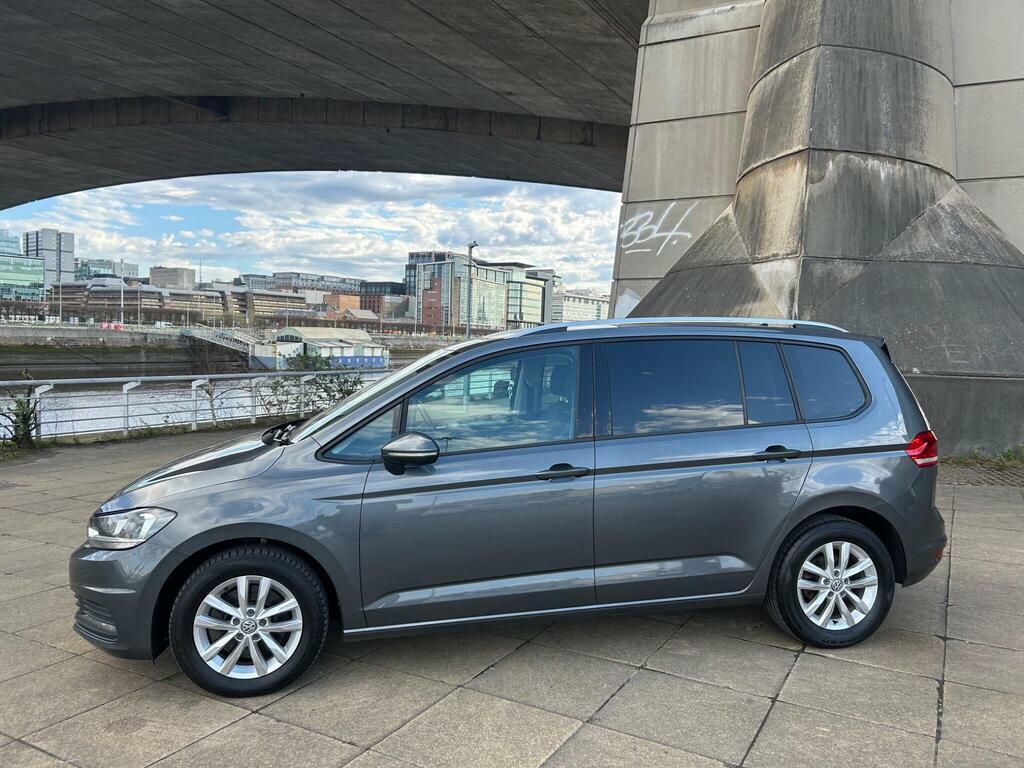 Volkswagen Touran 1.6 Tdi Se Family Euro 6 S S Grey #4