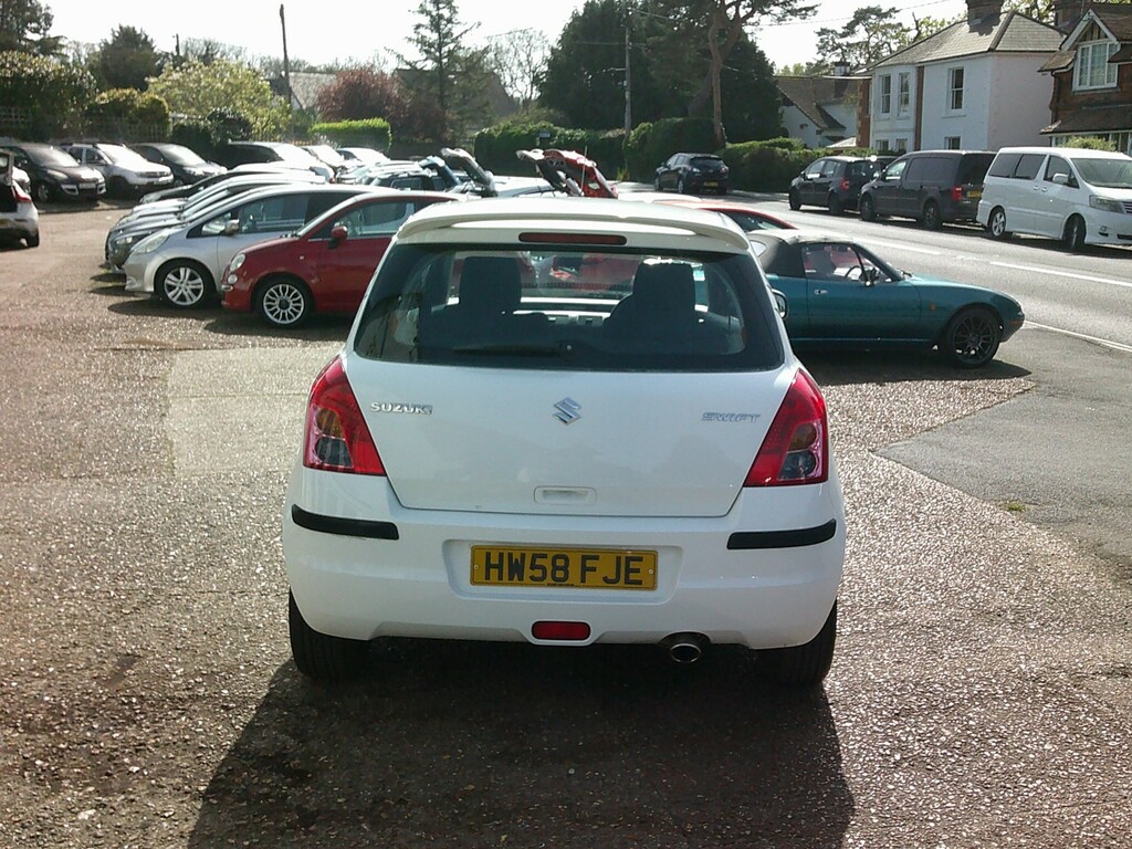 Suzuki Swift Hatchback 1.3 Gl 2008 HW58FJE White #2