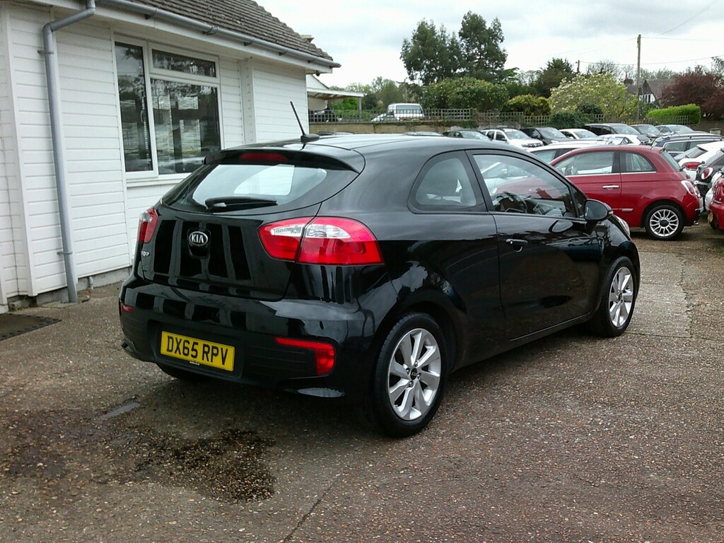 Kia RIO 1.3 2 DX65RPV Black #2