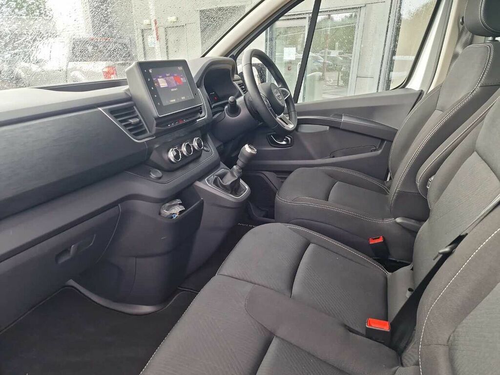 Nissan Primastar 2.0 Dci 130Ps H1 Tekna Van WM25FVG White #2