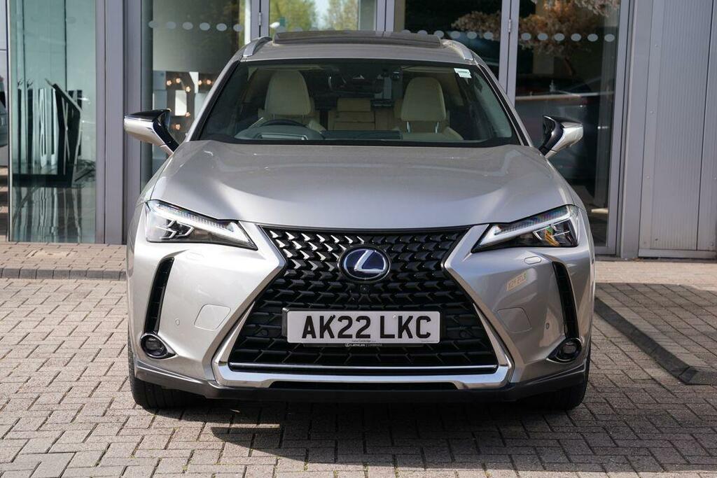 Lexus UX 250H Takumi AK22LKC Silver #4