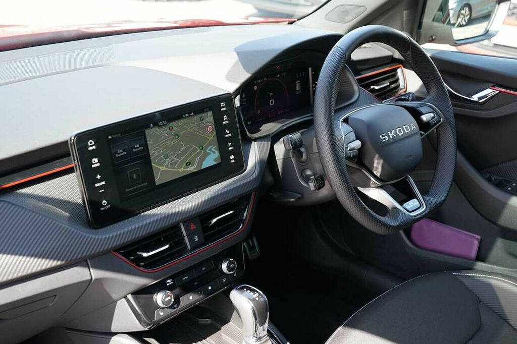 Skoda Kamiq 1.5 Tsi Monte Carlo Edition Dsg WP75GDX Red #2