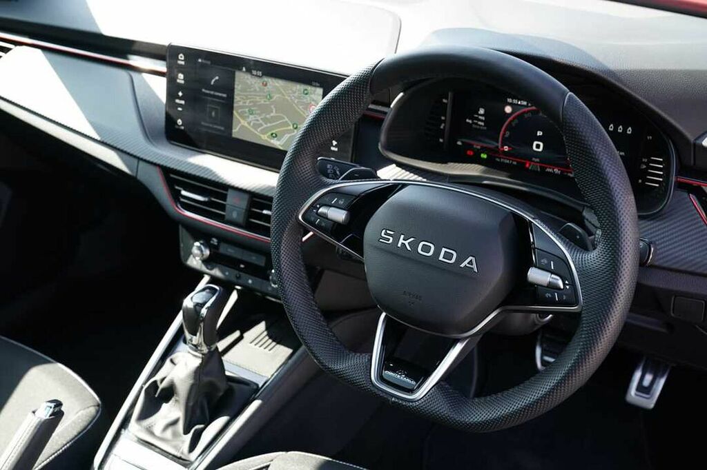 Skoda Kamiq 1.5 Tsi Monte Carlo Edition Dsg WP75GDX Red #6