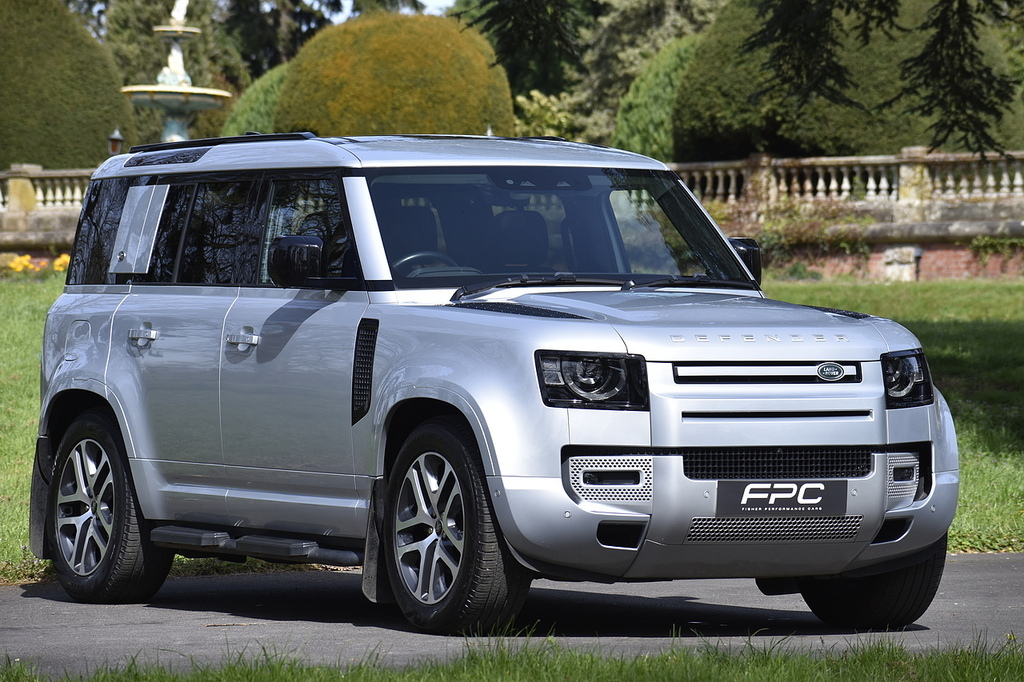 Land Rover Defender 110 D250 Mhev Xs Edition Silver