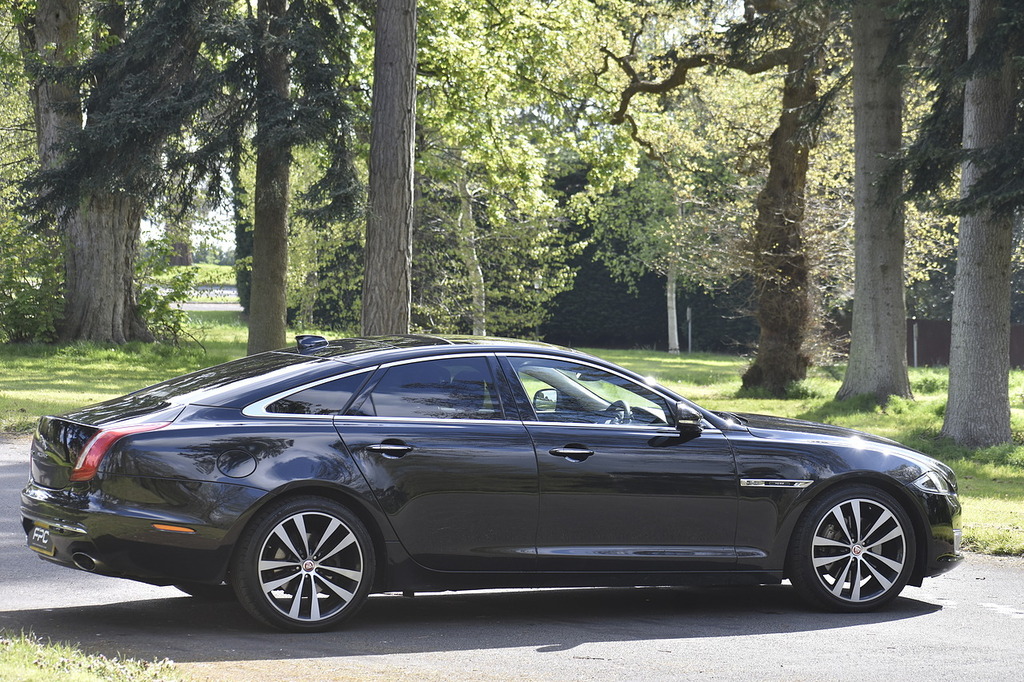 Jaguar XJ 50 Saloon Blue #21