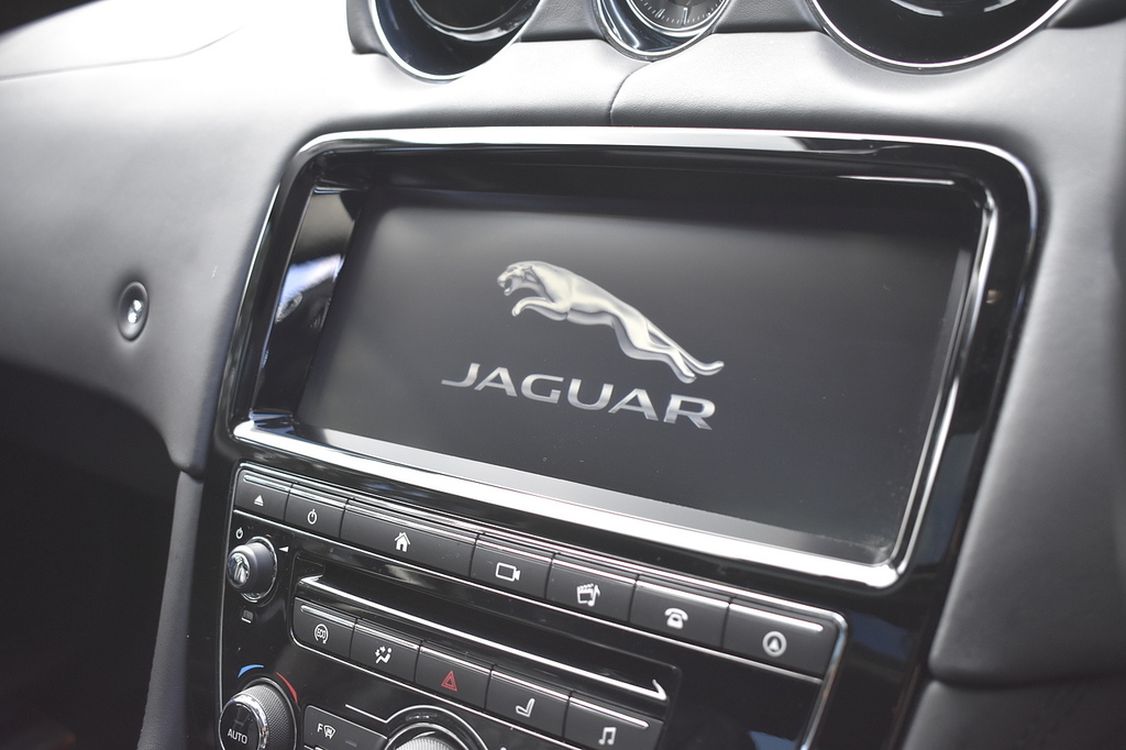 Jaguar XJ 50 Saloon Blue #28