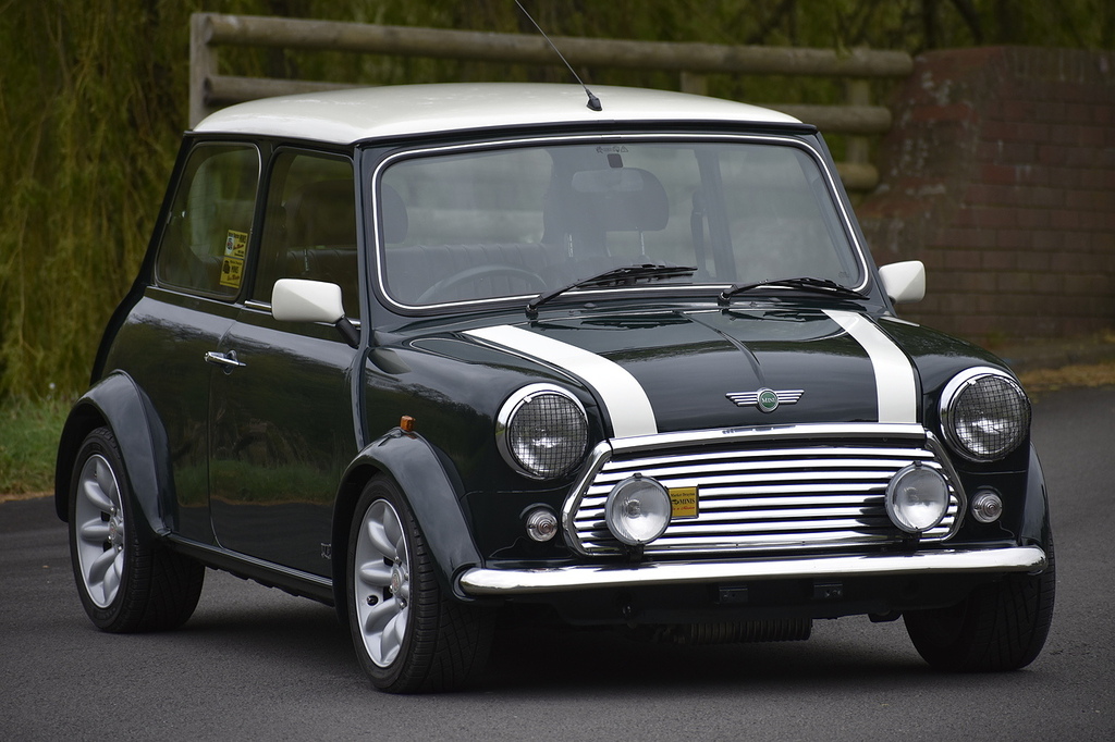 Rover MINI Cooper Red #17