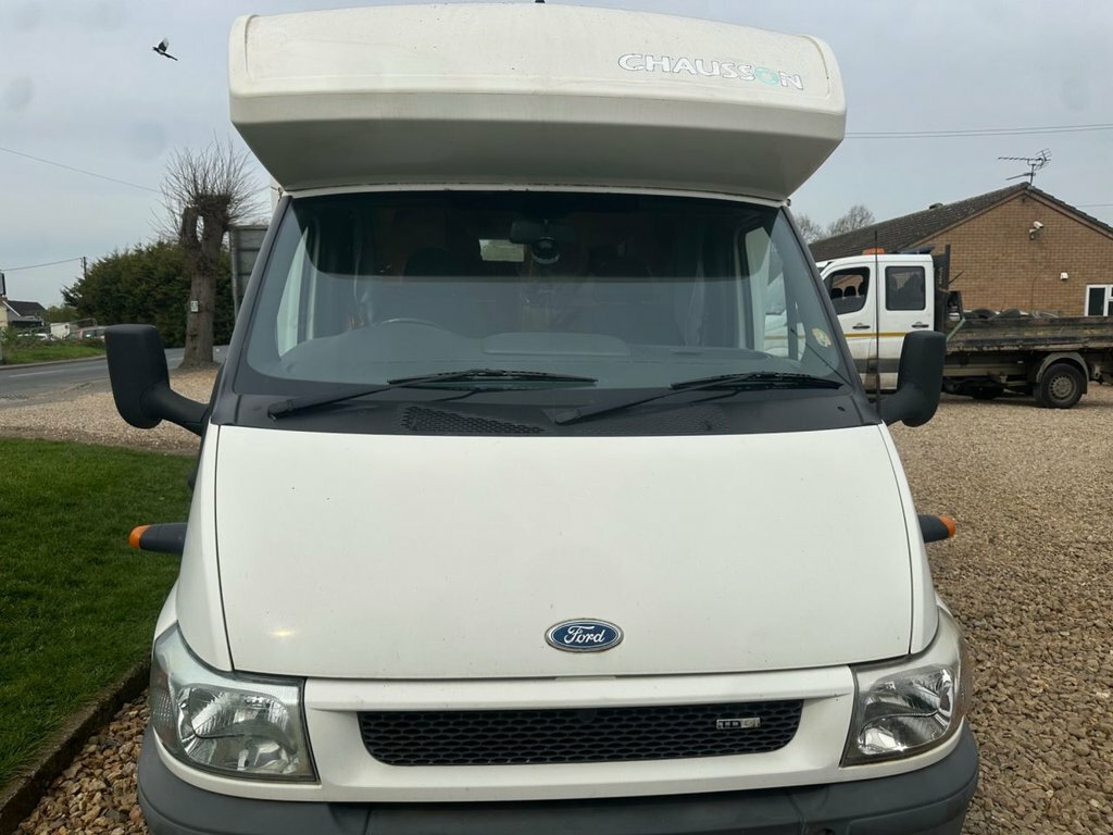 Ford Transit Custom Estate MD06ZSE White #2