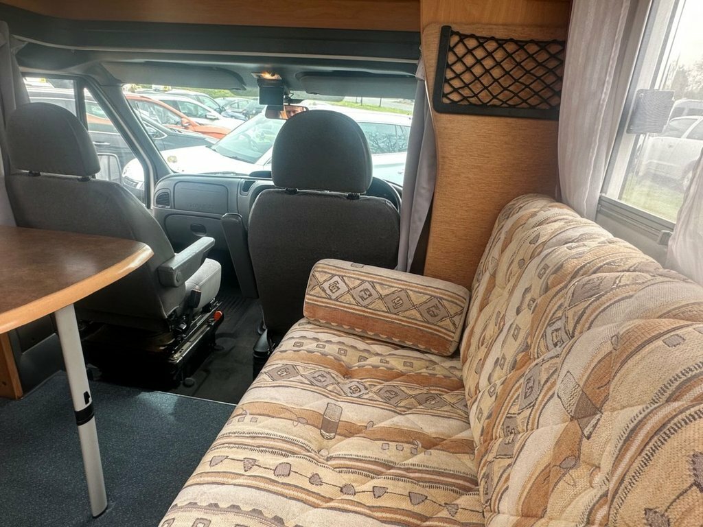 Ford Transit Custom 2006 2.4 17 Str Minibus 115Bhp 115 Bhp White #33