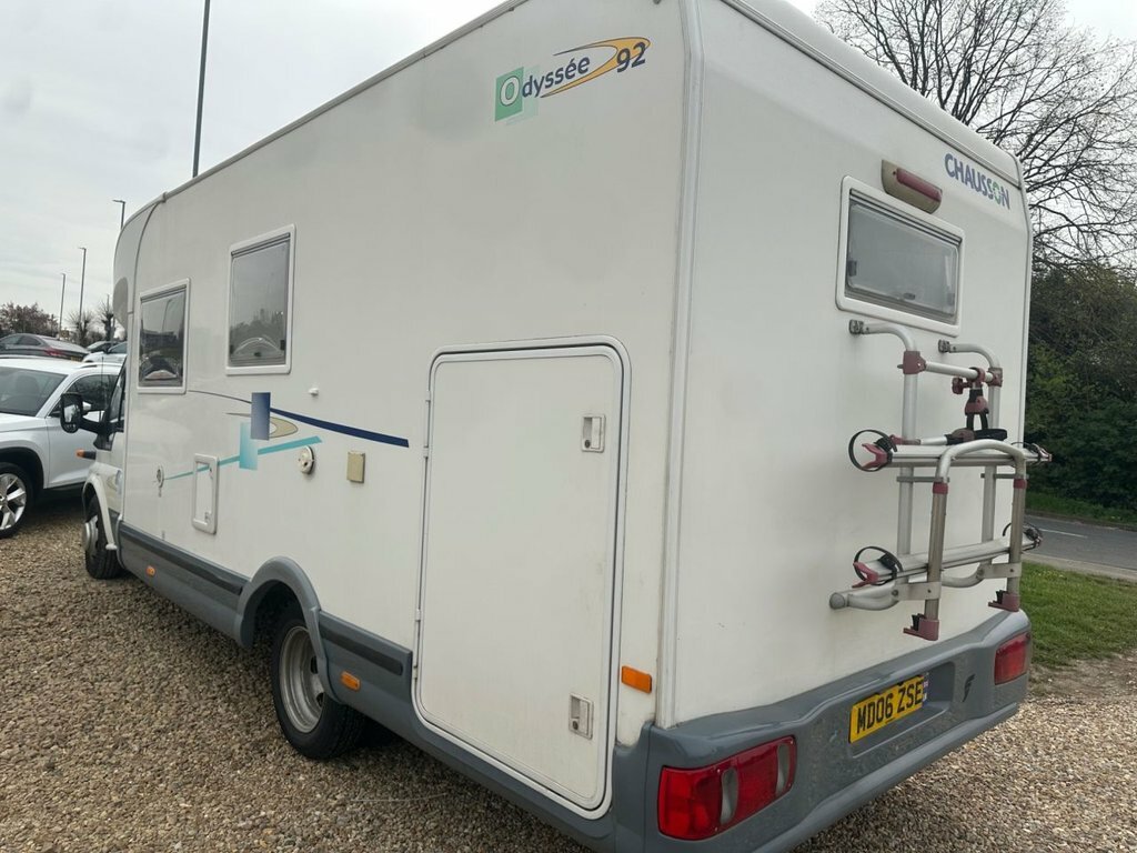 Ford Transit Custom Estate MD06ZSE White #6