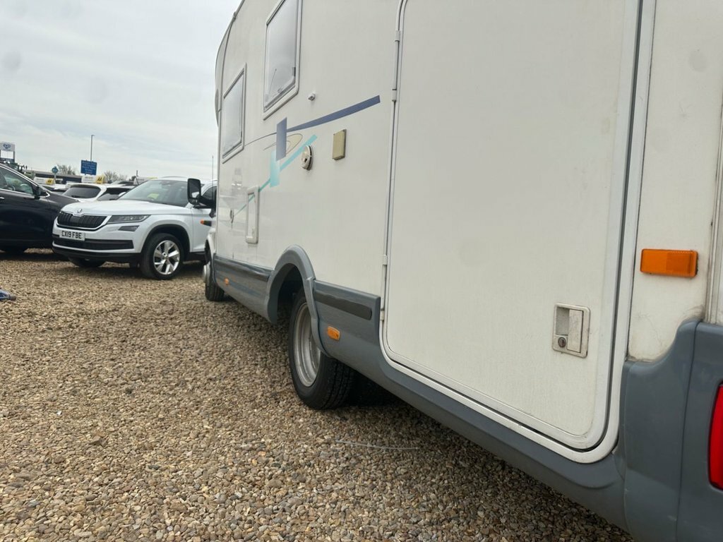 Ford Transit Custom 2006 2.4 17 Str Minibus 115Bhp 115 Bhp White #8