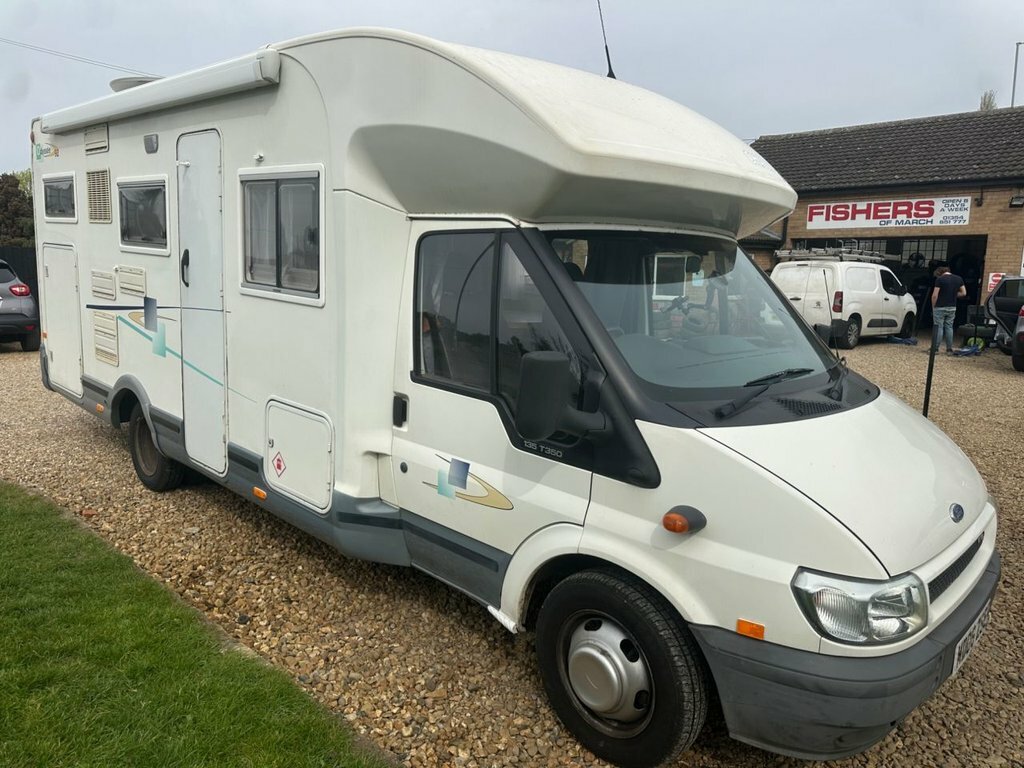 Ford Transit Custom Estate MD06ZSE White #3