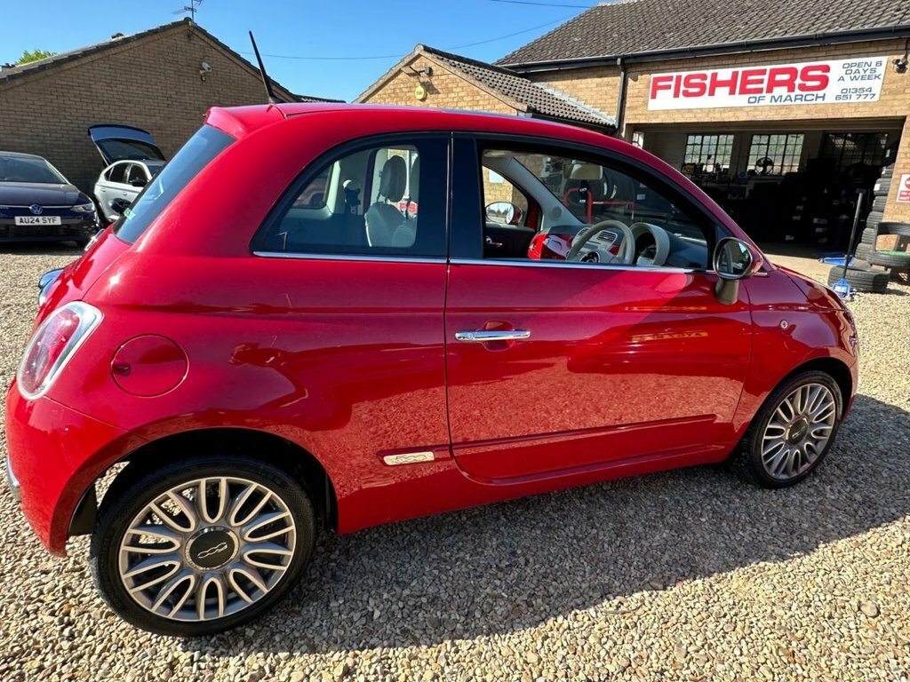 Fiat 500 0.9L Lounge Red #6