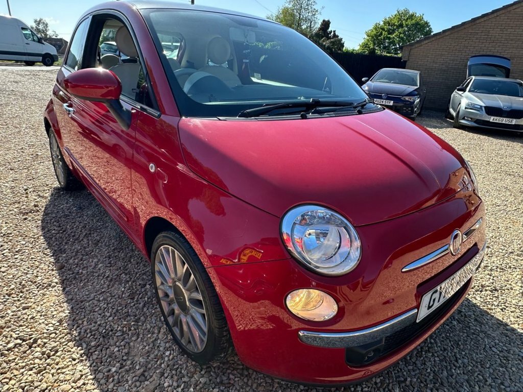 Fiat 500 0.9L Lounge Red #2