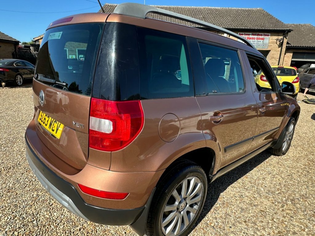 Skoda Yeti 1.2L Elegance SL63WCV Brown #3