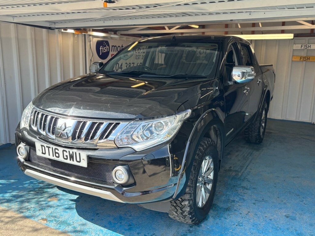 Mitsubishi L200 2.4L Dc Barbarian Black