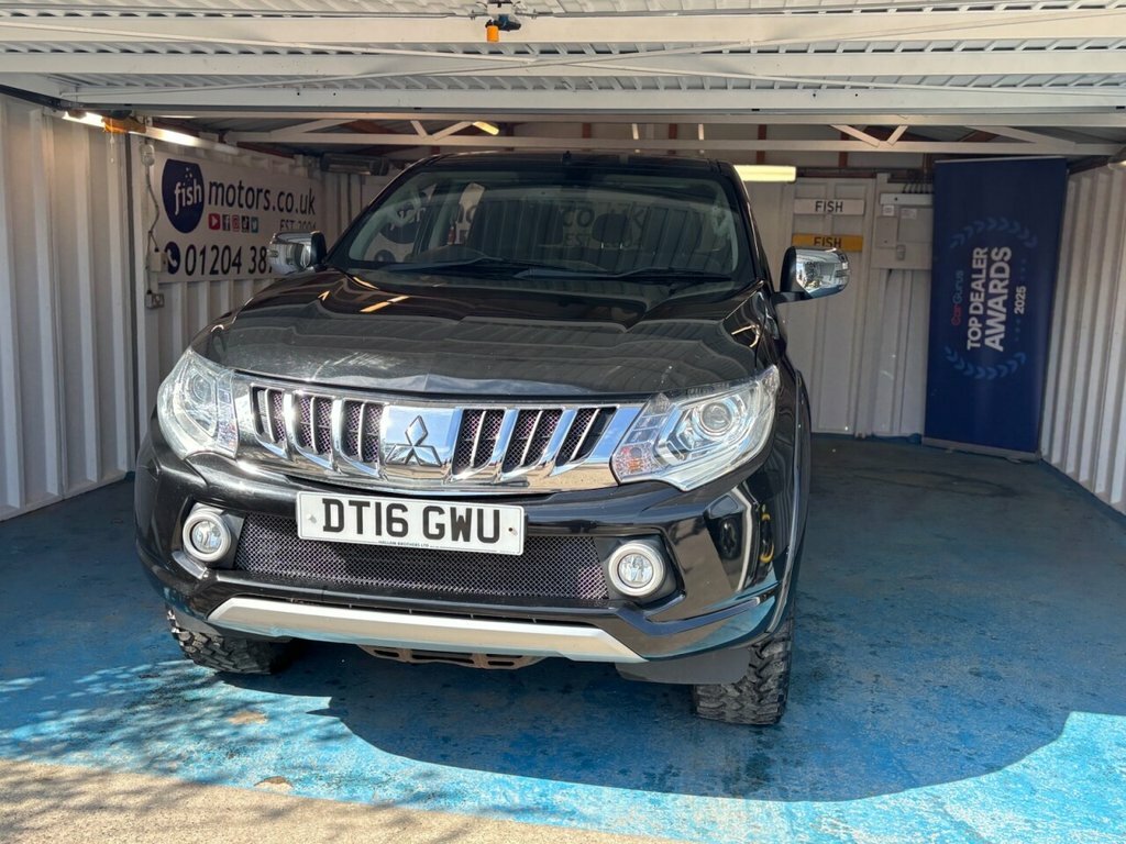 Mitsubishi L200 2.4L Dc Barbarian DT16GWU Black #3