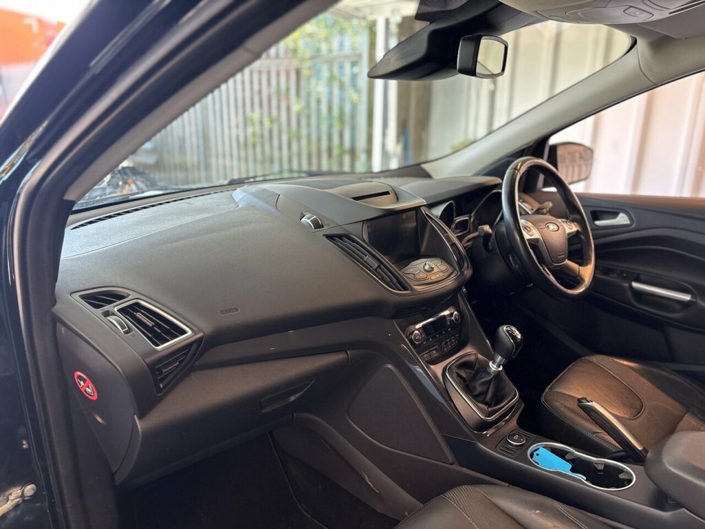 Ford Kuga 2L Titanium Sport MA16ZPN Black #2