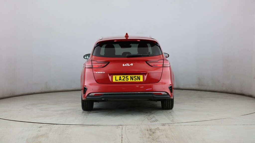 Kia Ceed 1.5T Gdi Isg 138 3 Dct LA25NSN Red #4