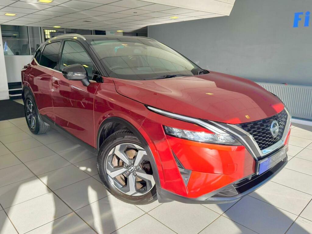 Nissan Qashqai Suv Red
