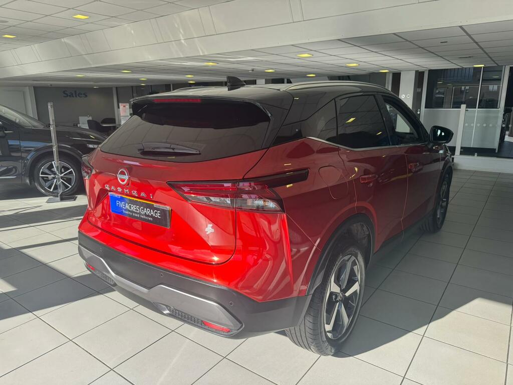 Nissan Qashqai Suv LY72BHW Red #4