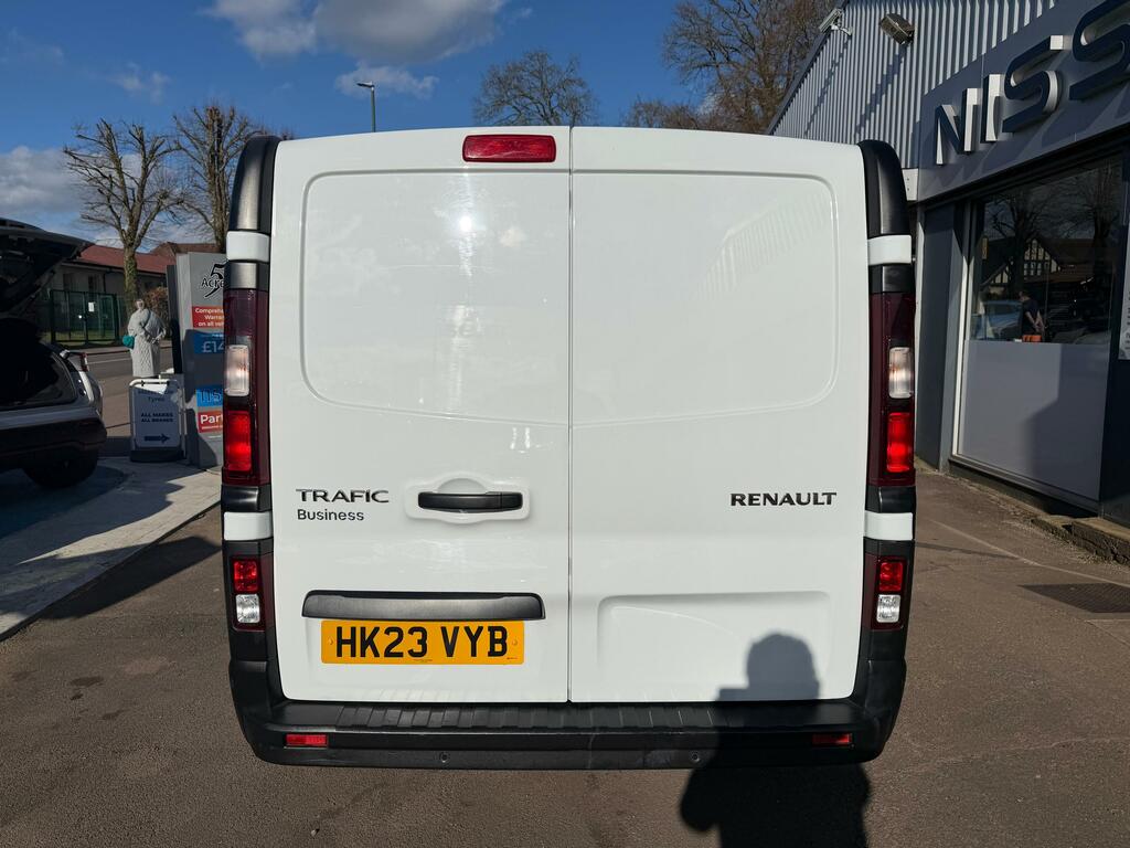 Renault Trafic Mpv HK23VYB White #4